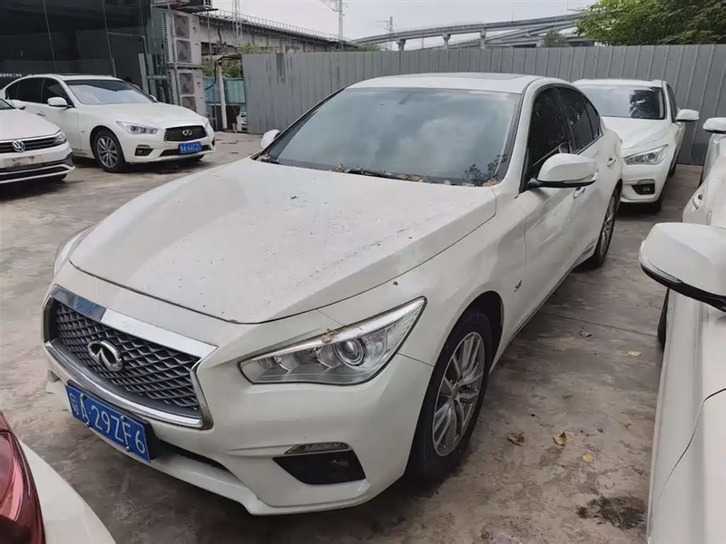 Infiniti Q50