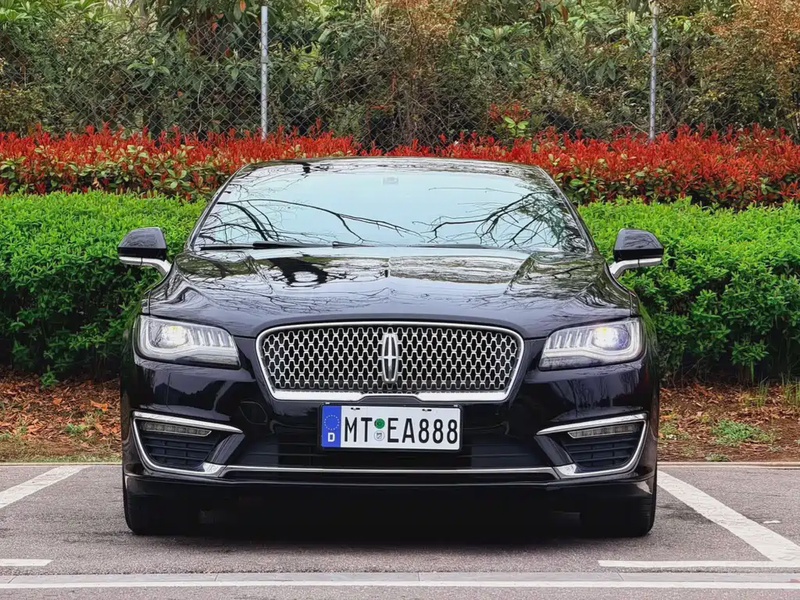 Lincoln MKZ