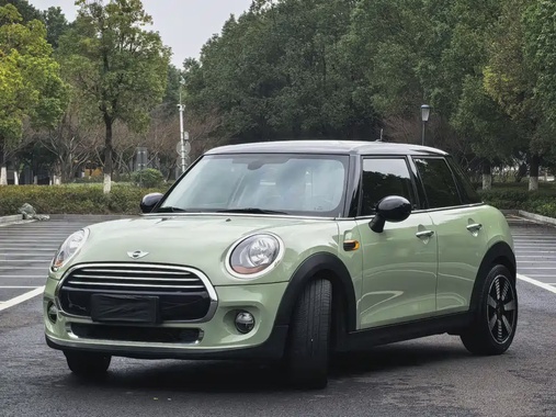 MINI Other 2018