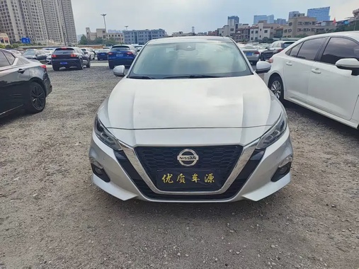Nissan Teana 2022