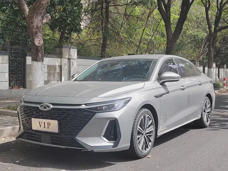 Chery Arrizo 8
