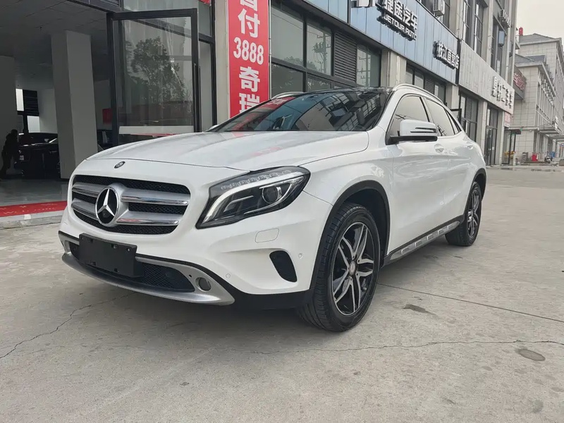Mercedes-Benz GLA-Class