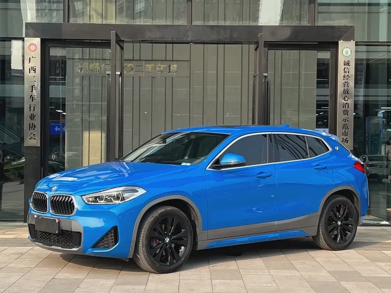 BMW X2