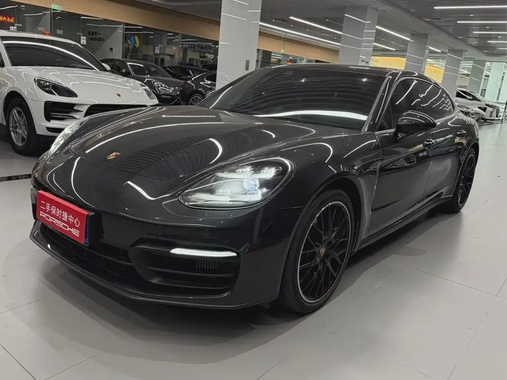 Porsche Panamera 2021