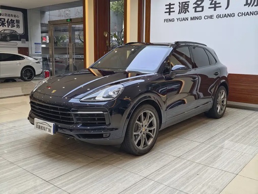 Porsche Cayenne 2022