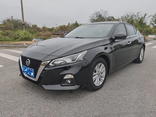 Nissan Teana 2022