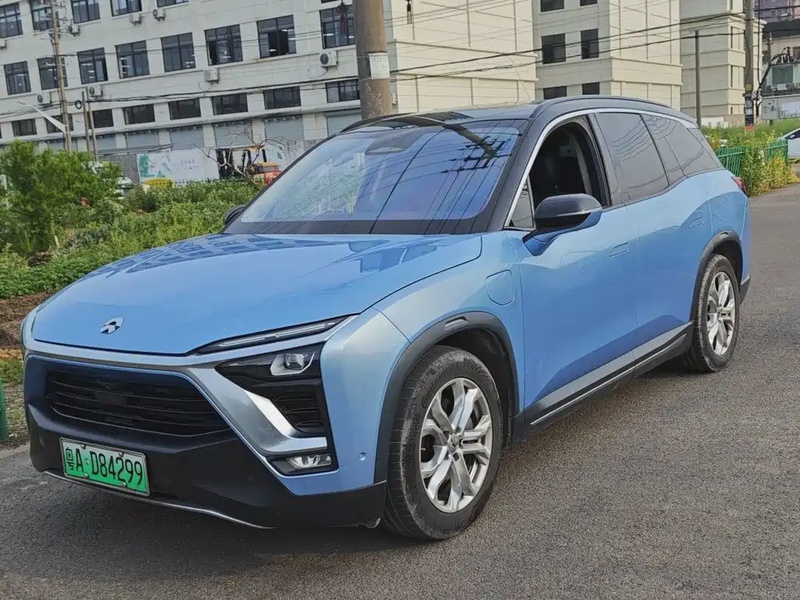 NIO ES8