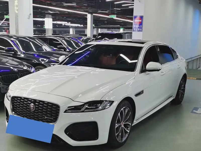 Jaguar XFL