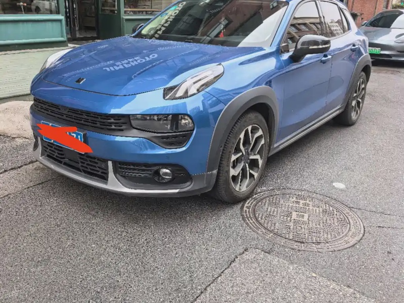 Lynk & Co 02
