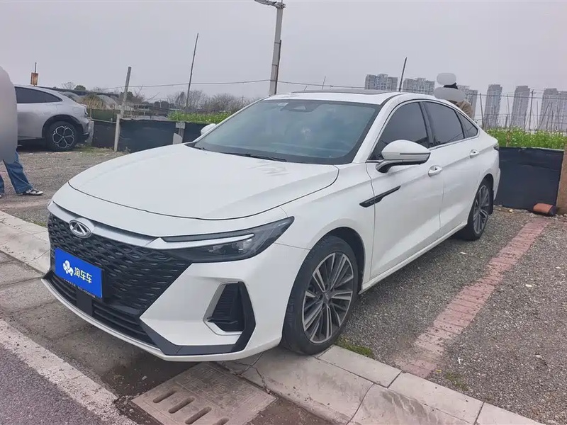 Chery Arrizo 8
