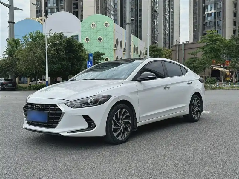 Hyundai Elantra