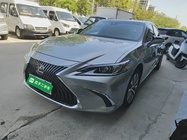 Lexus ES 2020
