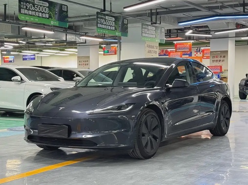 Tesla Model 3 2024