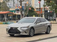 Lexus ES 2023