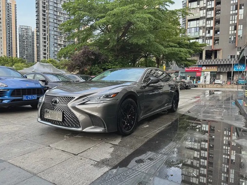 Lexus LS 2018