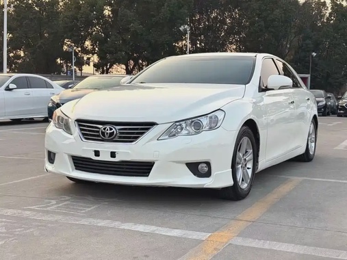 Toyota Reiz 2012
