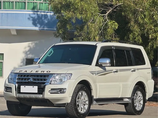 Mitsubishi Pajero 2018