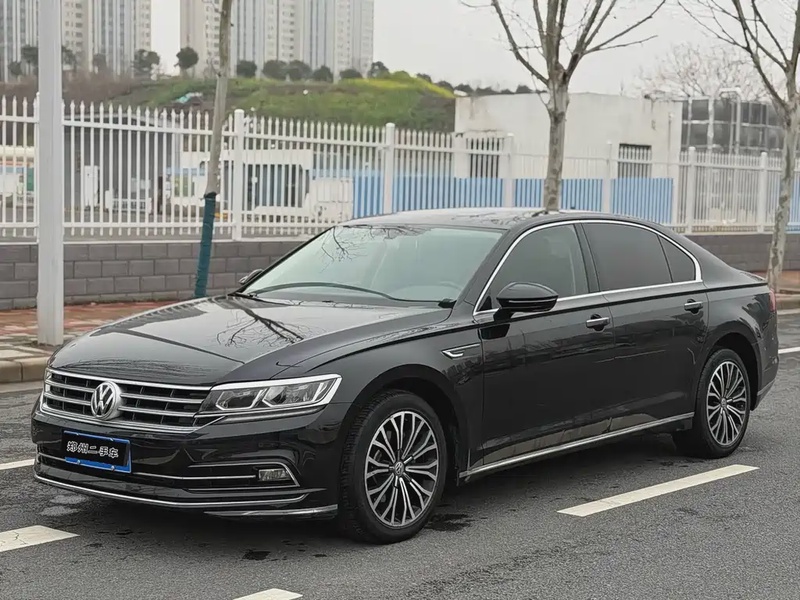 Volkswagen Phideon