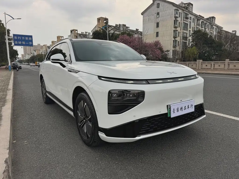 XPeng G9