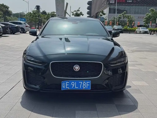 Jaguar XE 2022
