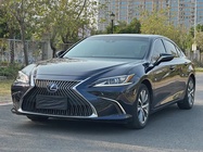 Lexus ES 2020