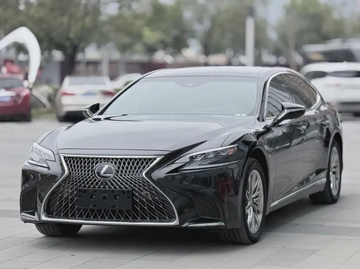 Lexus LS 2020