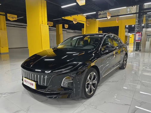 Hongqi E-QM5 2023