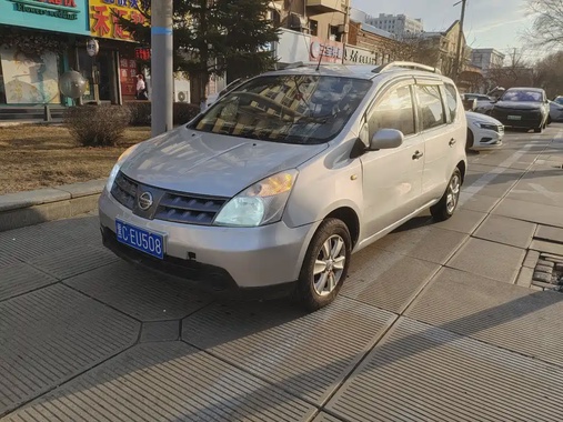 Nissan Livina 2009