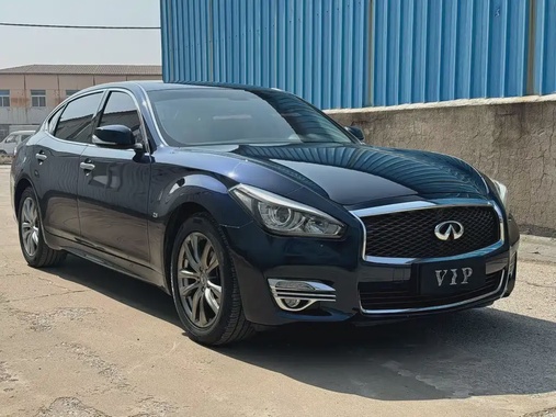 Infiniti Q70 2018