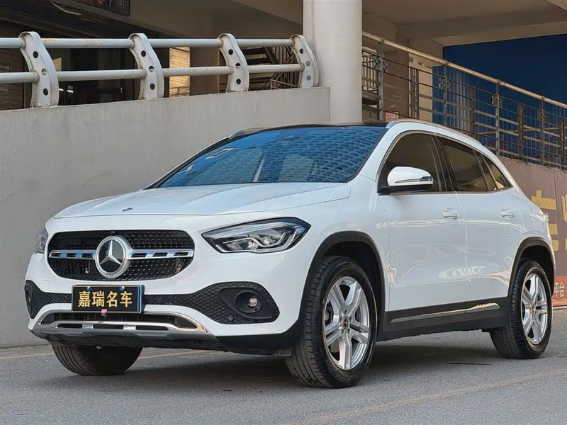 Mercedes-Benz GLA-Class