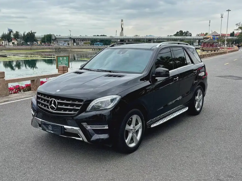 Mercedes-Benz M-Class