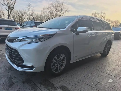 Toyota Sienna 2023