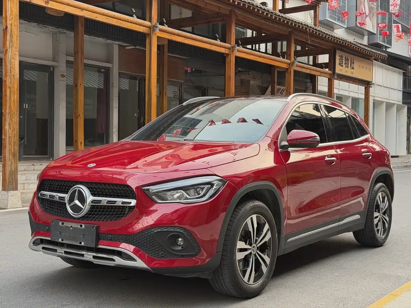 Mercedes-Benz GLA-Class