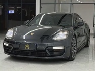 Porsche Panamera 2022