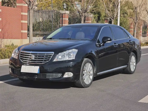 Toyota Crown 2011