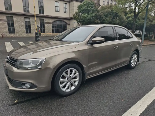 Volkswagen Sagitar 2013