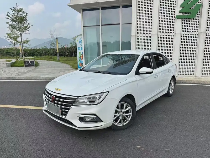 Roewe i5