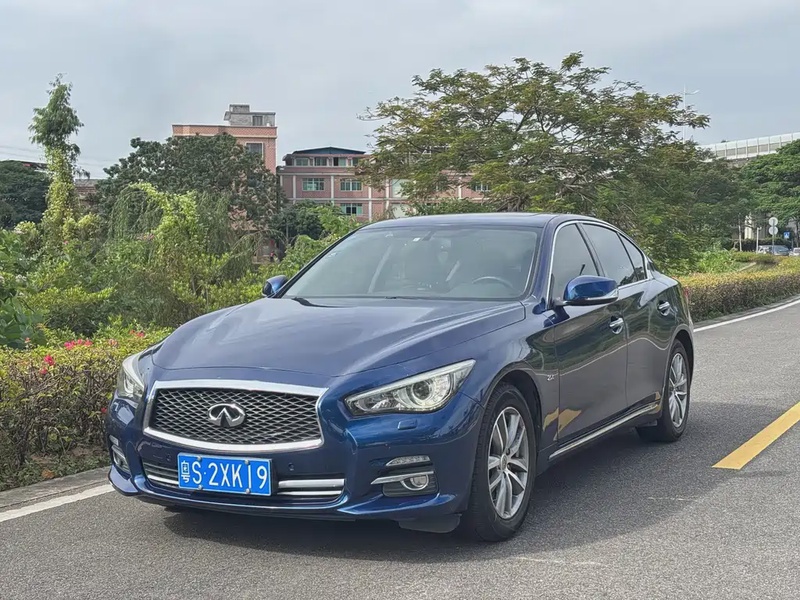 Infiniti Q50