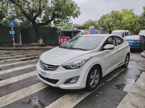 Hyundai Elantra 2015