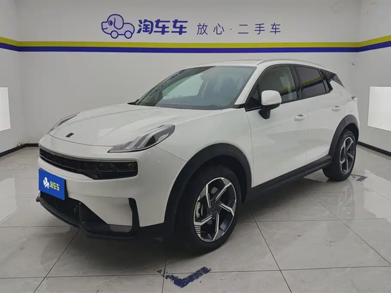 Lynk & Co 06