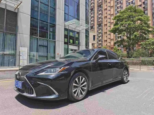 Lexus ES 2018