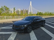 Volkswagen Passat 2022