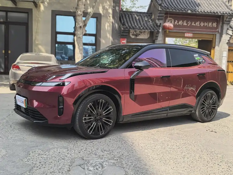 Lynk & Co 08