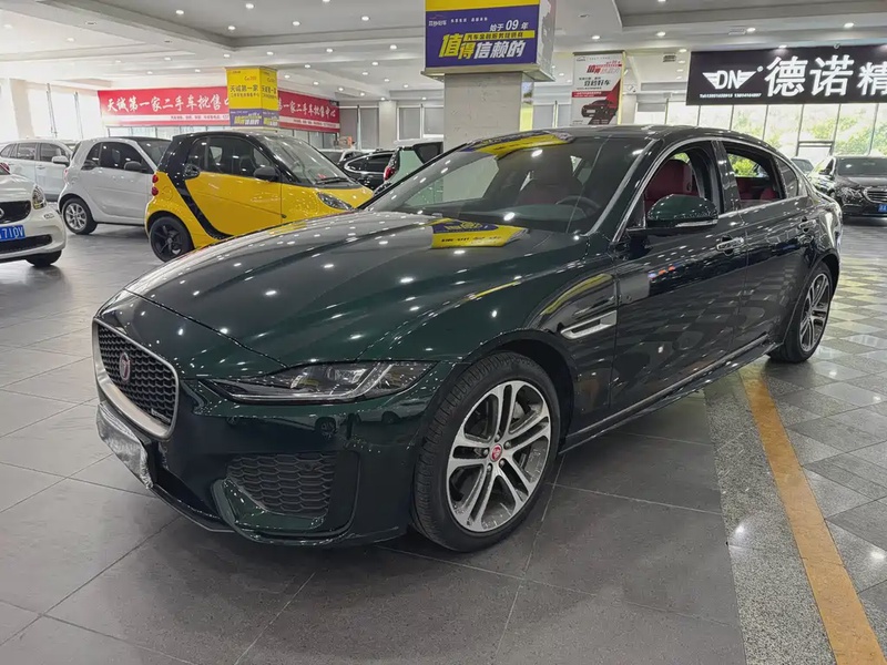 Jaguar XE