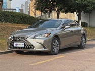 Lexus ES 2024