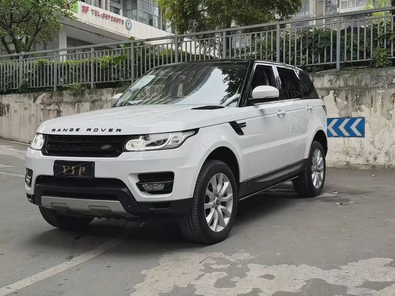 Land Rover Sport