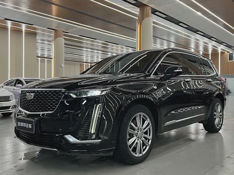 Cadillac XT6