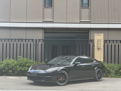 Porsche Panamera 2018