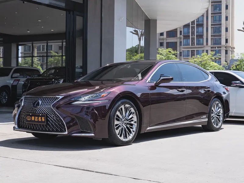 Lexus LS