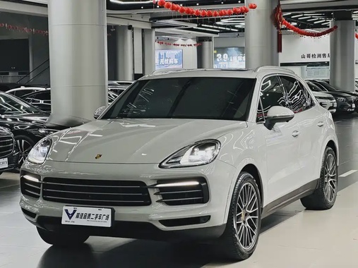 Porsche Cayenne 2021